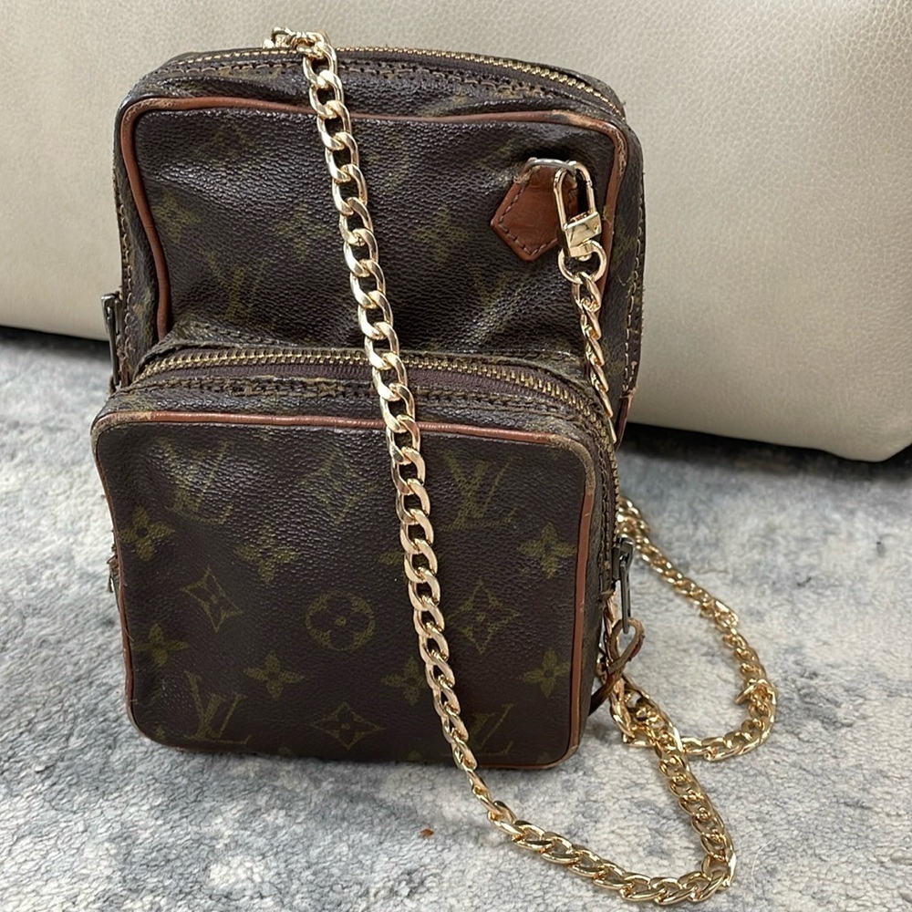 Louis Vuitton Monogram Mini Amazon Bag Crossbody Detachable Chain Strap Two Zip
